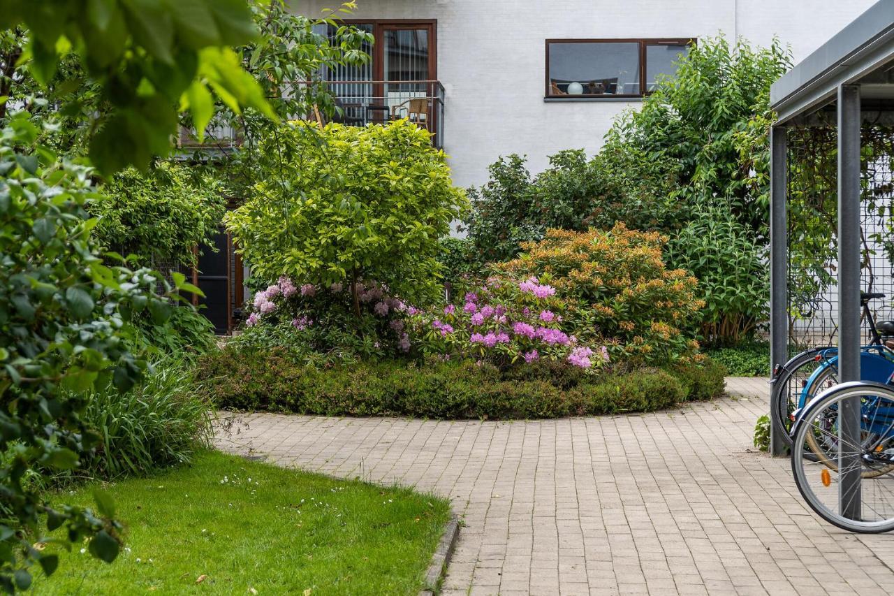 Scandi-Hygge 2 Bedroom Apartment In Charming Christianshavn Copenhagen Exterior photo